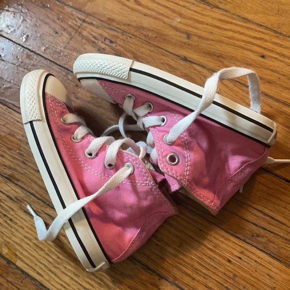 Converse - Picture 4 of 5